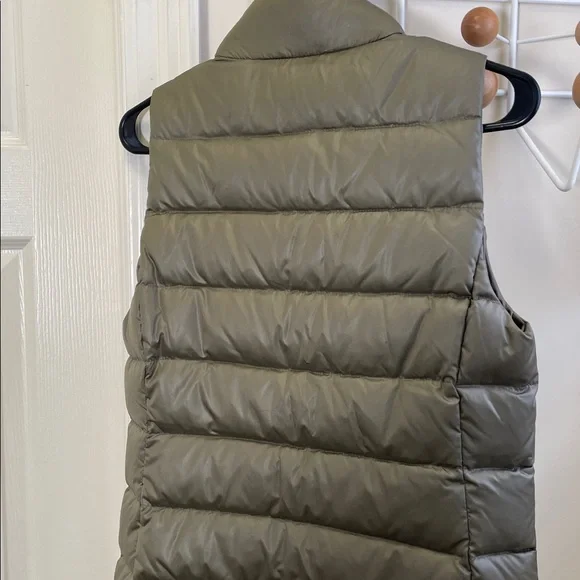 Roots - Duck Down Filled Puffer Outdoor Vest - Green - XS - Picture 5 of 10